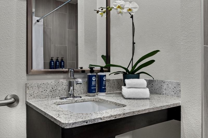 Suites at Fishermans Wharf - image 5