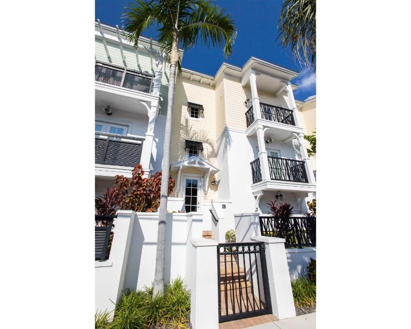 Blanco Luxury Villa - image 21
