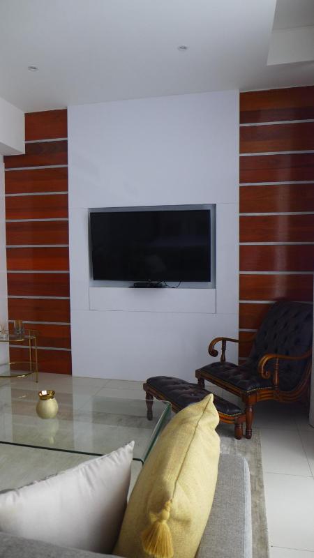 ITowers Luxury Apartment 2 - image 15