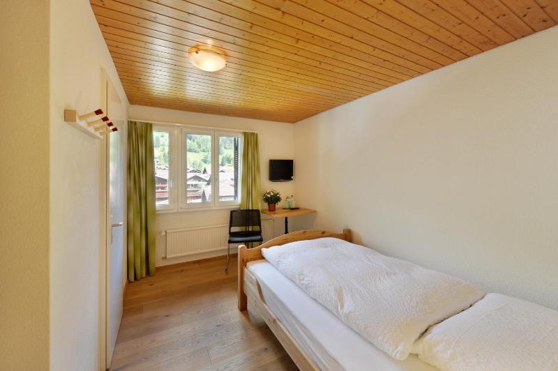 Single Room image 3