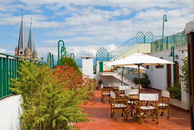 Provincial Plaza Hotel - image 3