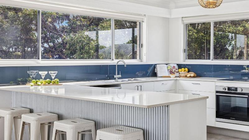 Pandanus - Spacious Waterfront Escape with Private Pontoon & Pool - Holiday Yamba - image 17