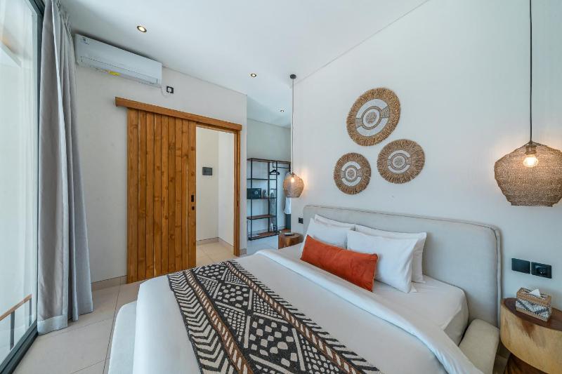 Canggu Hacienda - Elegant Private Retreat for Couple - image 13