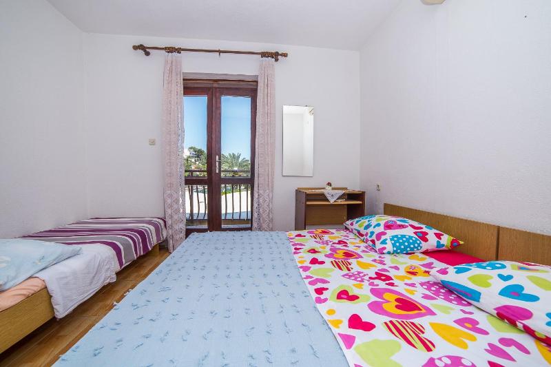 Triple Room image 4