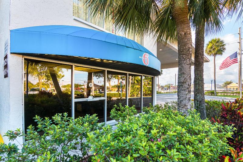 Motel 6 Tampa FL - Fairgrounds - image 32