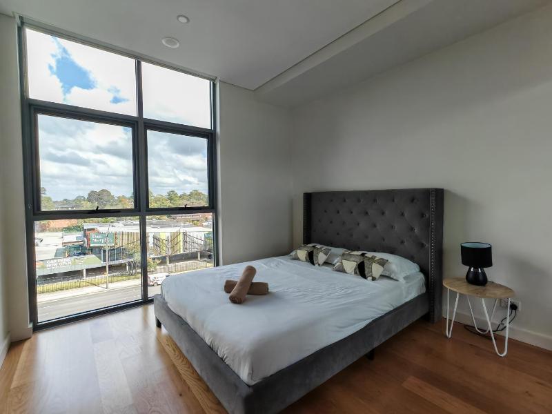 Sleek 2BR Modern Apartment in Sydney’s Tech Hub - image 11