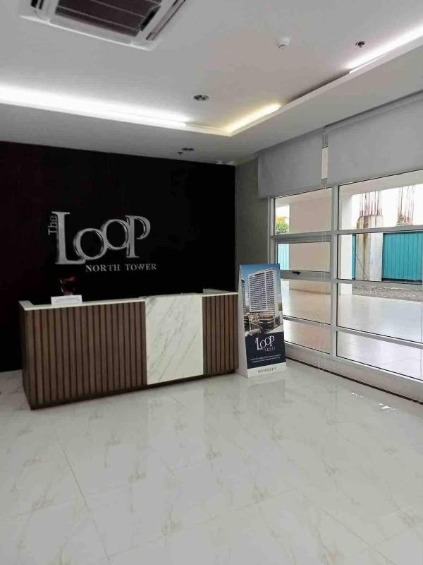 The Loop Tower Downtown City Centre Comfy 2bR - image 10