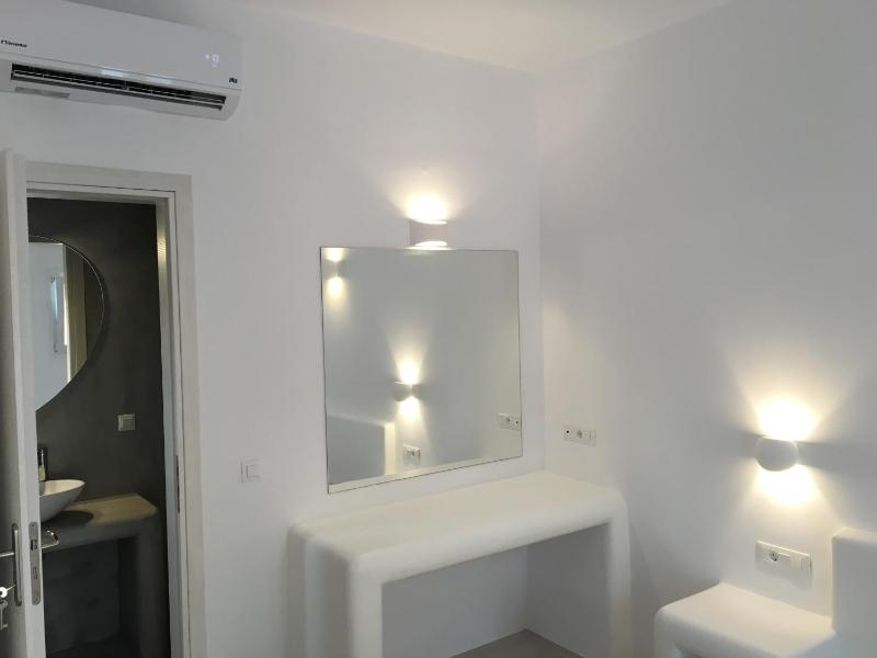 Comfort Triple Room image 2