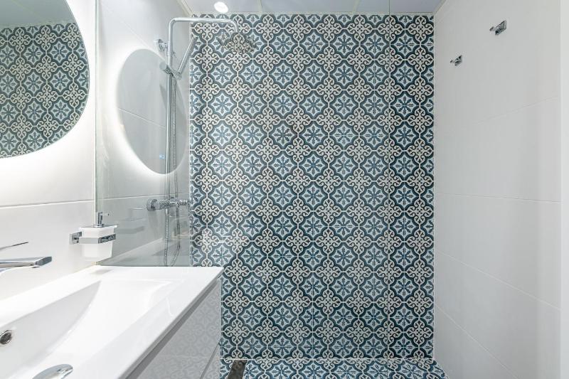797 HOLIDAY RENTALS-Blue Pearl Luxury Apartment with Stunning Views - image 29