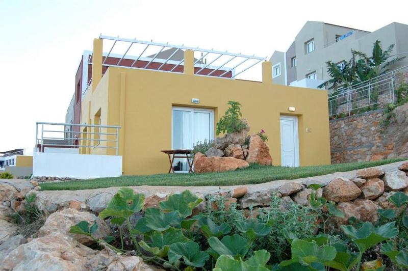 One Bedroom Suite with Sea View image 3