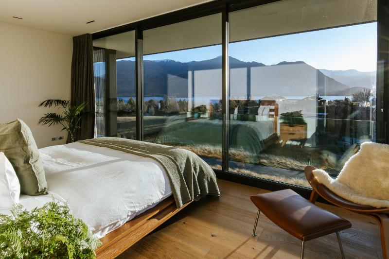 Ridgecrest - Sleeps 12 - Mountain Views - image 18