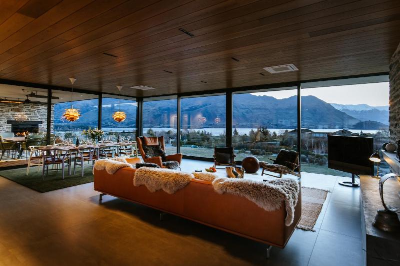 Ridgecrest - Sleeps 12 - Mountain Views - image 11