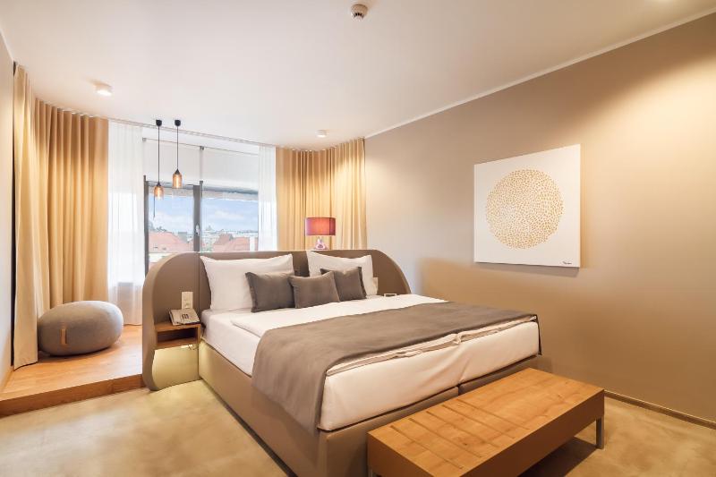Superior Double or Twin Room image 3