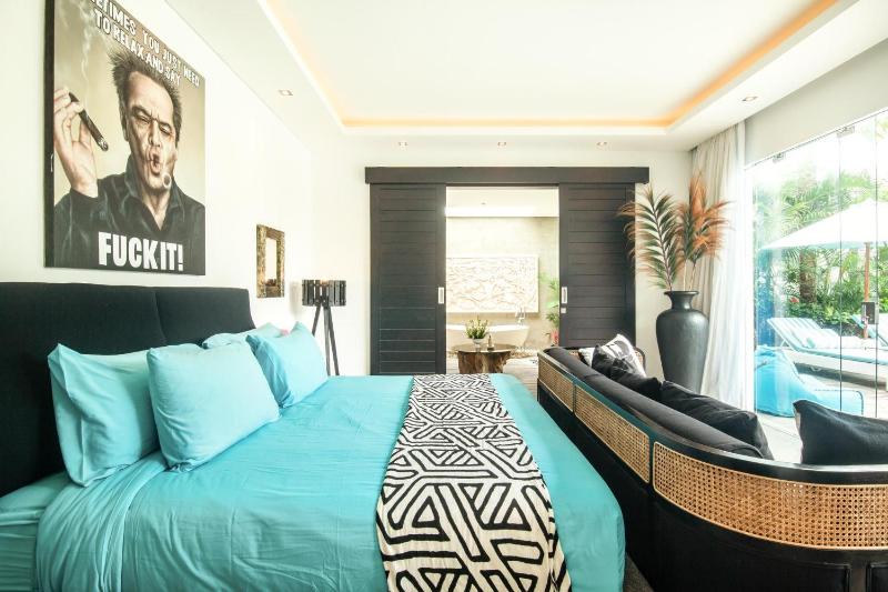 Modern 3BR Villa 200m to Canggu Beach Bliss - image 36