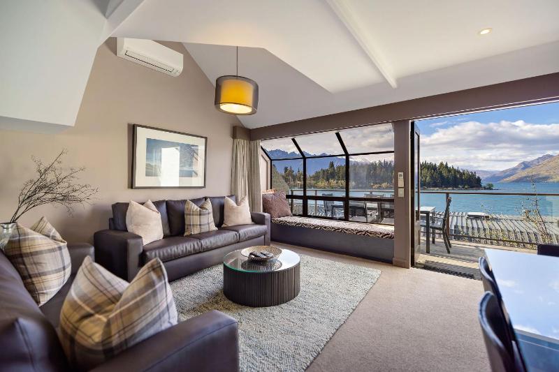 The Lodges 9 - Lake Front Views and Walk to Town - image 1