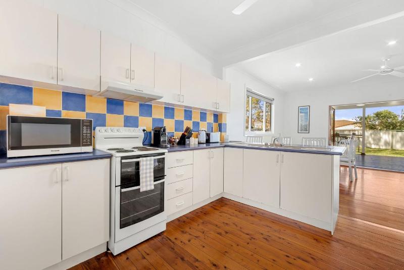 Barronstown - Pet Friendly with Fire Pit - image 31