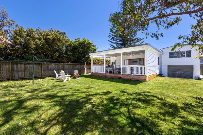 Barronstown - Pet Friendly with Fire Pit - image 24
