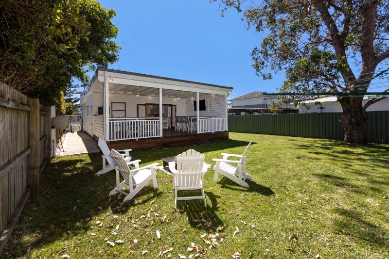 Barronstown - Pet Friendly with Fire Pit - image 22