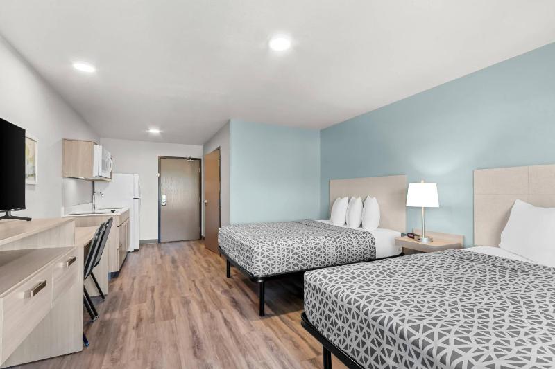 WoodSpring Suites Tucson Medical Center - image 24
