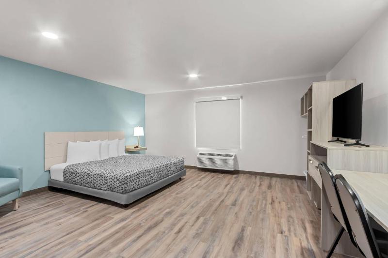WoodSpring Suites Tucson Medical Center - image 21