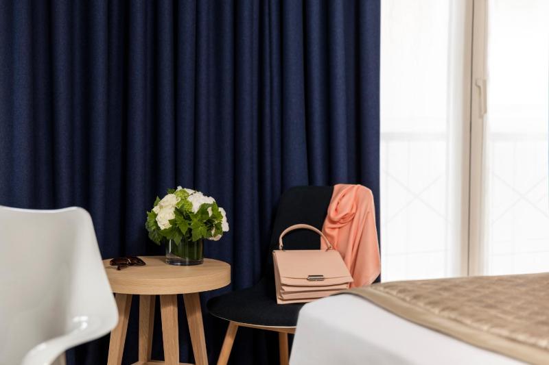 Superior Double Room image 1