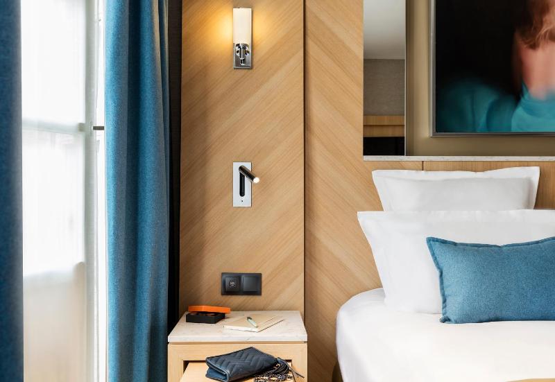 Deluxe Triple Room image 2