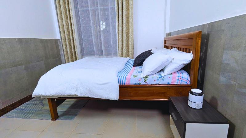 Family Home by Havana Properties with WIFI & Free Parking near Sawa Sawa Bay Beach Restaurant - image 8