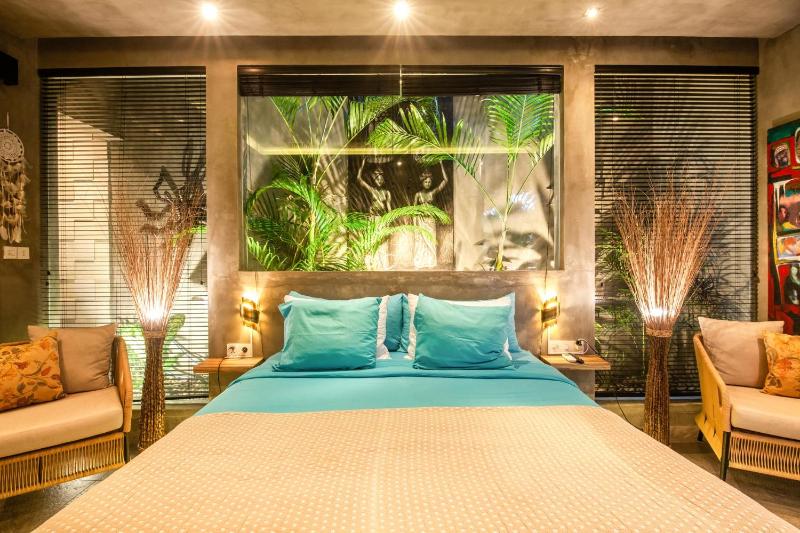Modern 3BR Villa 200m to Canggu Beach Bliss - image 40