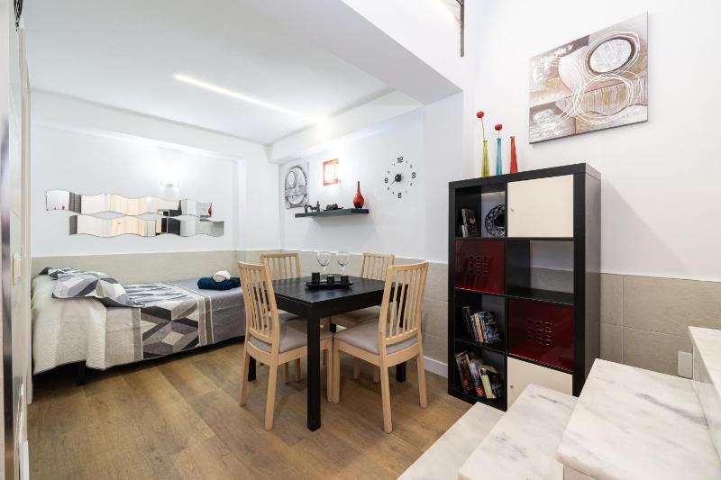 Amazing Apartments Malaga Center - image 12