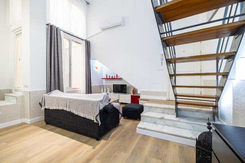 Amazing Apartments Malaga Center - image 6