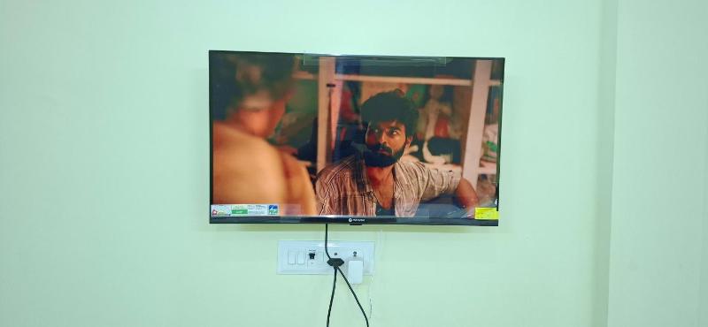 A J Home Stay - image 8