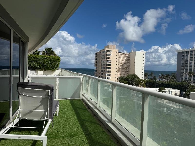 2BR W Residence FLL OCEAN VIEWS Infinity pool hot tub large balcony easy amentiy access - image 45