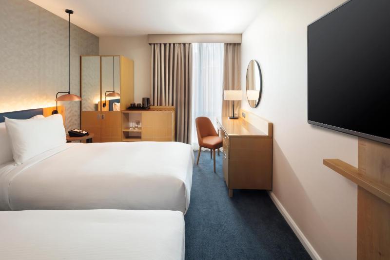 Hilton Garden Inn Birmingham Brindleyplace - image 15