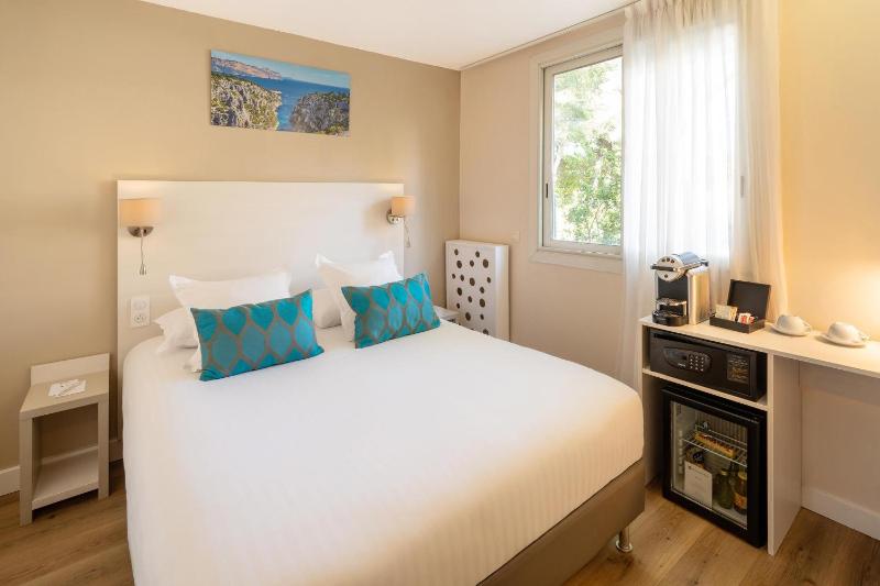 Best Western Plus La Rade - image 7