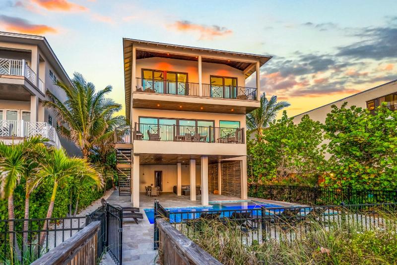 Beach Side Paradise - Luxury Home on the Beach - image 42