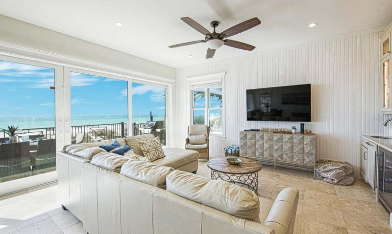 Beach Side Paradise - Luxury Home on the Beach - image 38