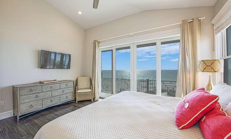 Beach Side Paradise - Luxury Home on the Beach - image 17