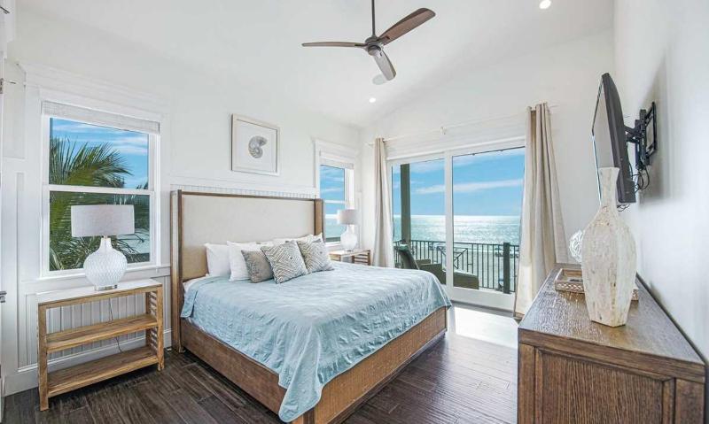 Beach Side Paradise - Luxury Home on the Beach - image 18