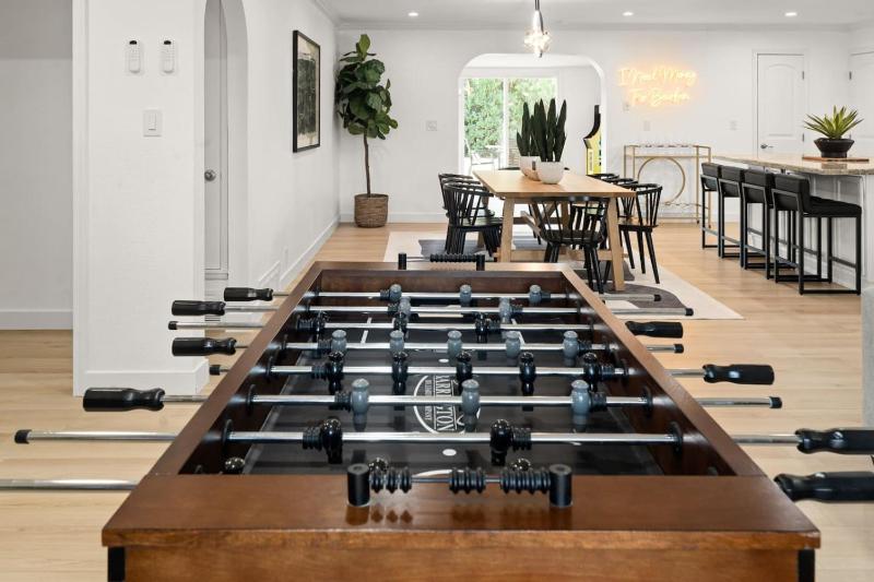 Camelback hideaway in Old Town Scottsdale - image 2
