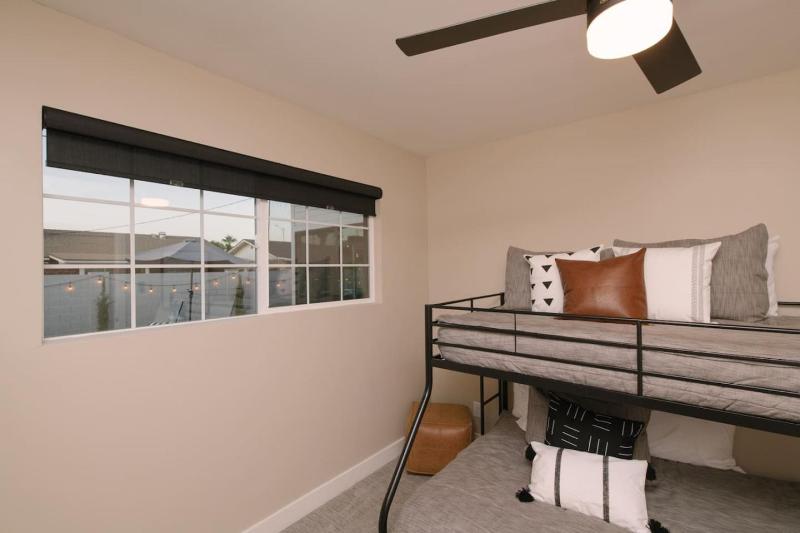 Pure Elegance in Old Town Scottsdale - Pool Hot Tub Fire Pit & Ping-Pong - image 38