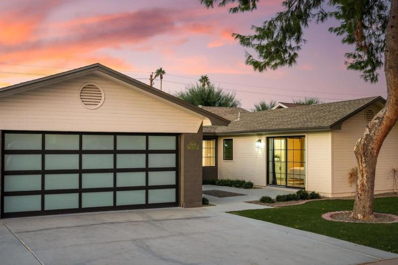 Pure Elegance in Old Town Scottsdale - Pool Hot Tub Fire Pit & Ping-Pong - image 20