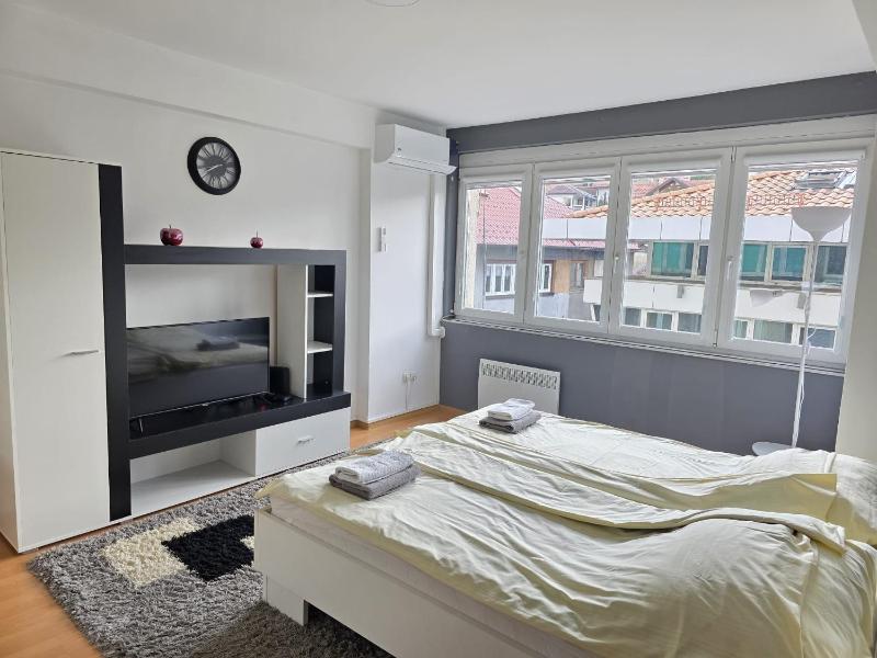 The Cozy Corner - image 10