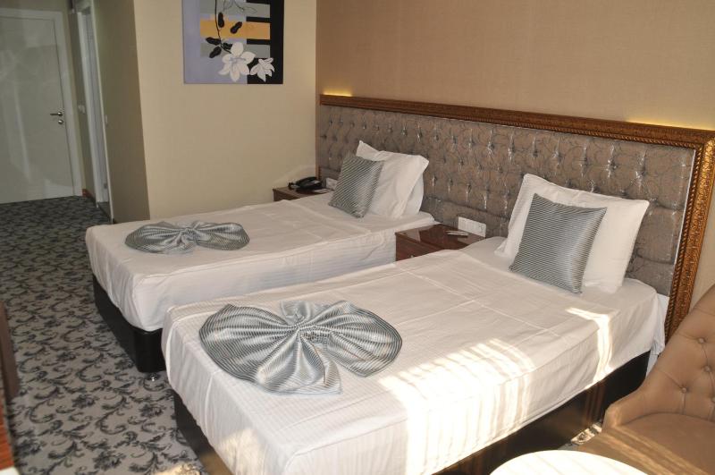 Grand Sera Hotel - image 10
