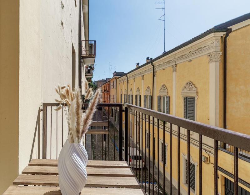 Casa Valentina | WiFi Train Station Parking - image 12