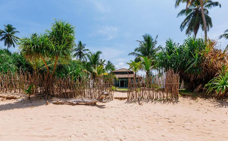 Greenparrot-Villa - image 36