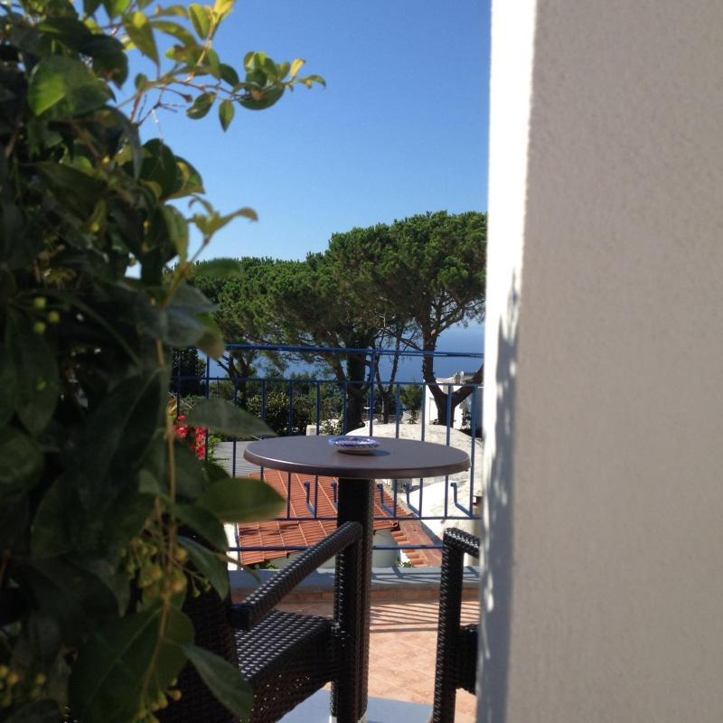 Double Room with Sea View image 2