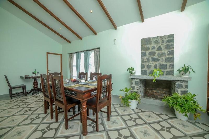 The Lake House - image 6