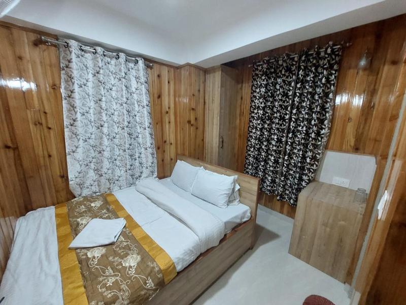 Hotel Rashak - Mg Marg - image 3