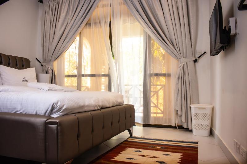 Manaya Luxury Diani Beach Serviced 2Bedroom with Pool & Parking - image 6