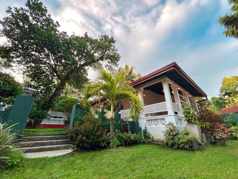 ilamparuma Hotel - image 10